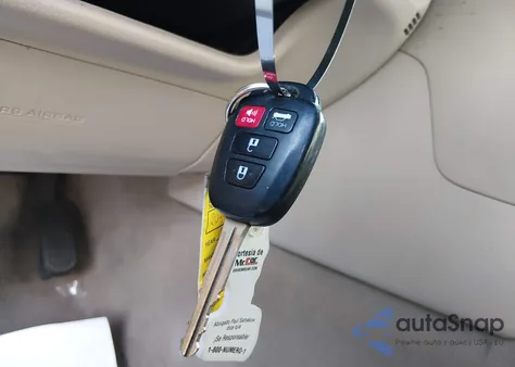 2012 Toyota Camry Xle z USA, uszkodzony, nr VIN 4T4BF1FK5CR204474